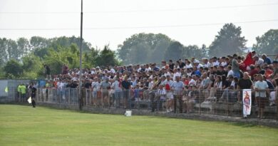 PUNE TRIBINE NA UTAKMICAMA BARAŽA ZA POPUNU ZONSKIH LIGA